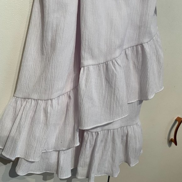 Flirty - Picture 2 of 3